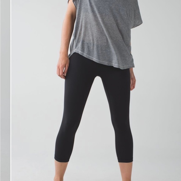 lululemon athletica Pants - Lululemon" Wunder Under Crop II Full On Luon- Black-Size 4 -Good Condition